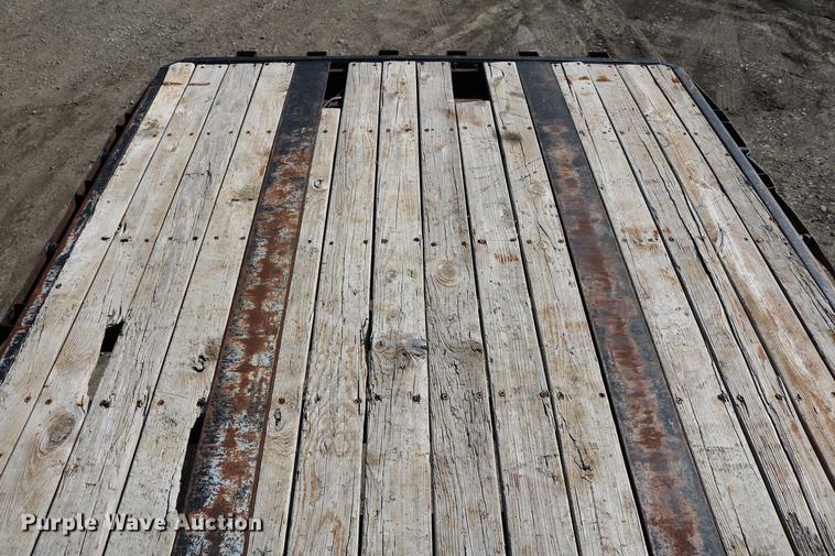 image for item EH9707 1984 Dorsey DGTL-84 flatbed trailer