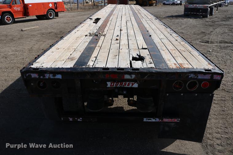 image for item EH9707 1984 Dorsey DGTL-84 flatbed trailer