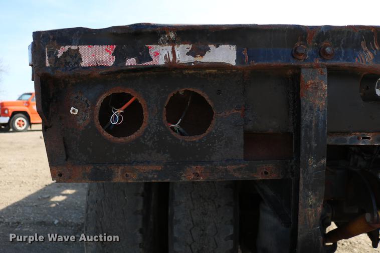 image for item EH9707 1984 Dorsey DGTL-84 flatbed trailer