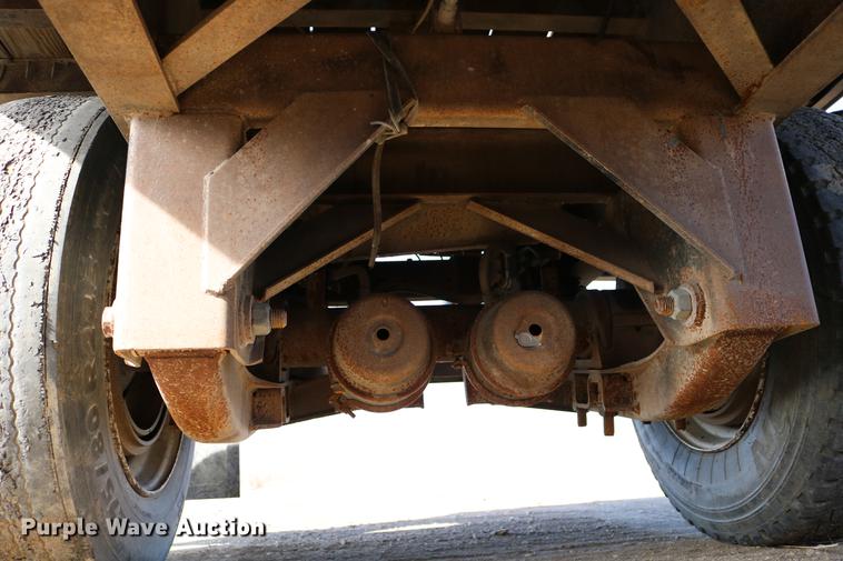 image for item EH9707 1984 Dorsey DGTL-84 flatbed trailer