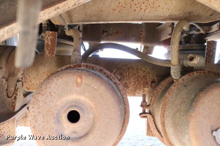 image for item EH9707 1984 Dorsey DGTL-84 flatbed trailer