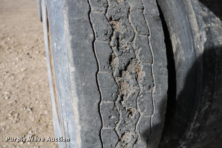 image for item EH9707 1984 Dorsey DGTL-84 flatbed trailer