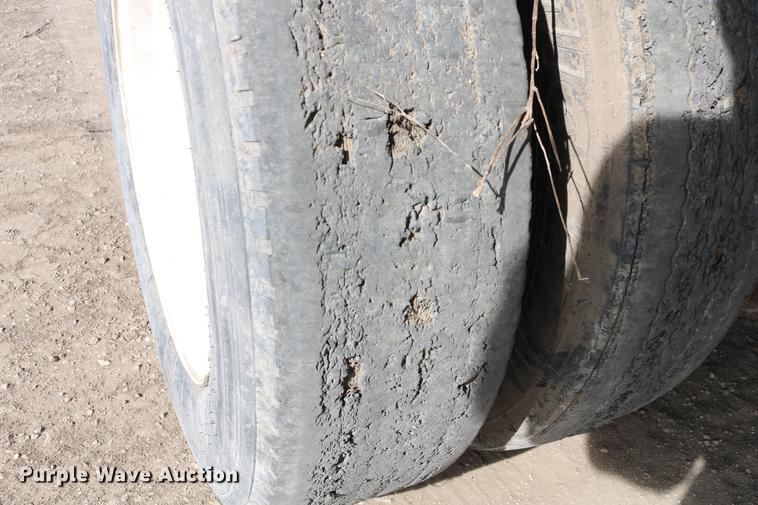 image for item EH9707 1984 Dorsey DGTL-84 flatbed trailer