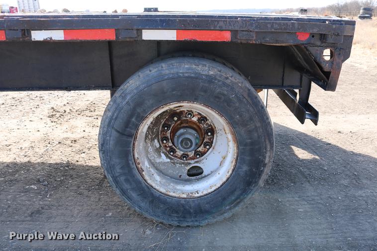 image for item EH9707 1984 Dorsey DGTL-84 flatbed trailer