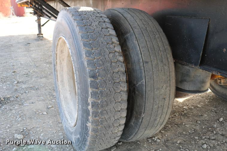 image for item EH9707 1984 Dorsey DGTL-84 flatbed trailer