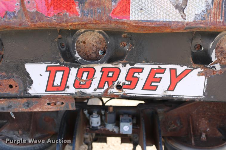 image for item EH9707 1984 Dorsey DGTL-84 flatbed trailer