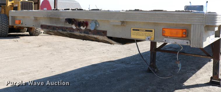 image for item EH9708 1998 Reinke AS48096C flatbed trailer