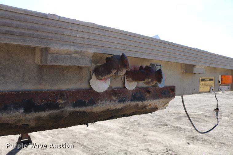 image for item EH9708 1998 Reinke AS48096C flatbed trailer