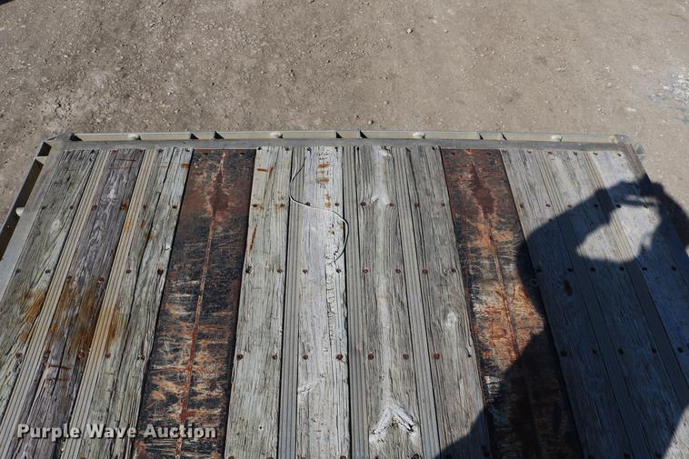 image for item EH9708 1998 Reinke AS48096C flatbed trailer