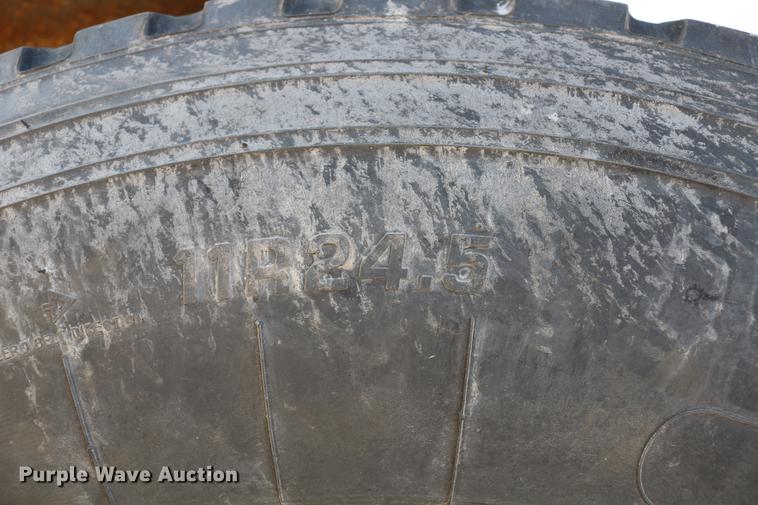 image for item EH9708 1998 Reinke AS48096C flatbed trailer