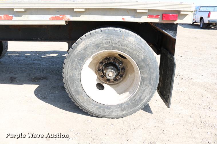 image for item EH9708 1998 Reinke AS48096C flatbed trailer