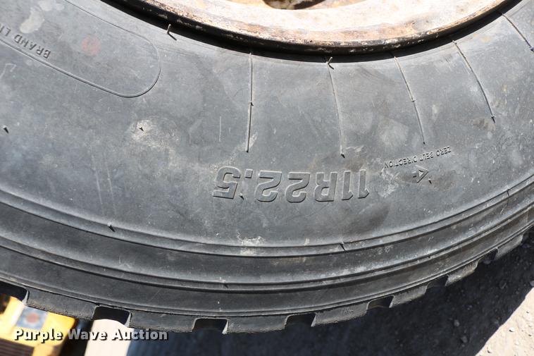 image for item EH9708 1998 Reinke AS48096C flatbed trailer