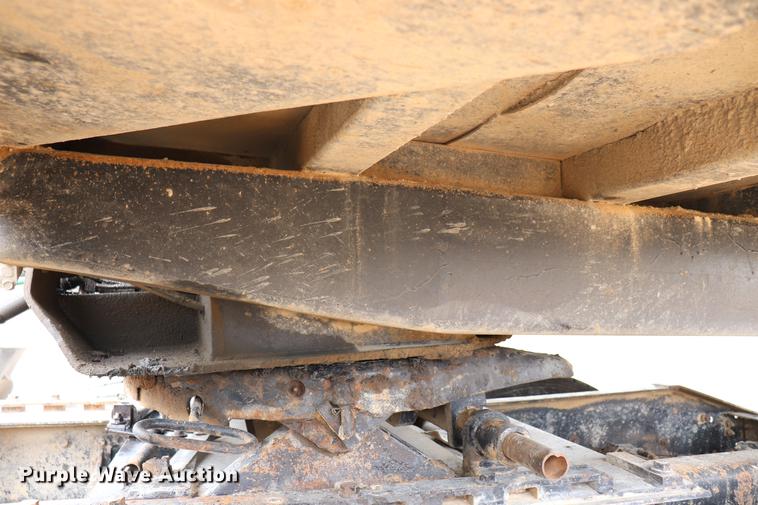 image for item EJ9750 1999 Dump Rite DR26 end dump trailer