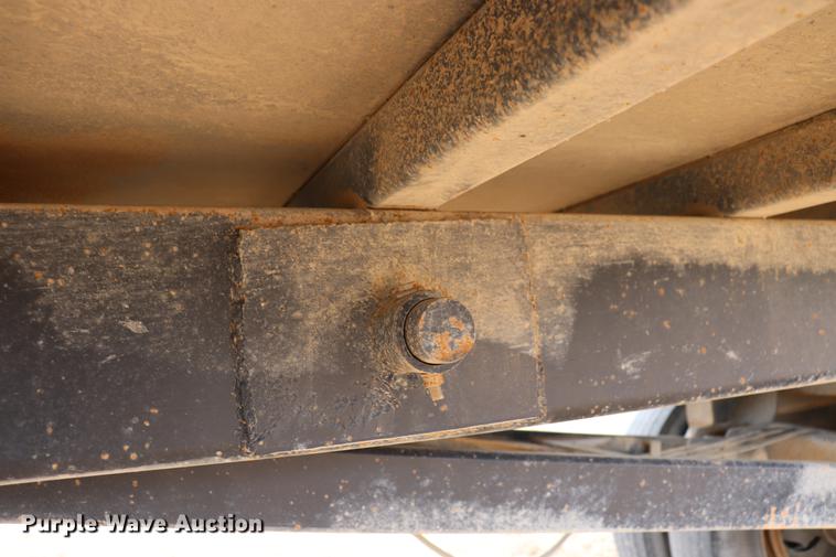 image for item EJ9750 1999 Dump Rite DR26 end dump trailer