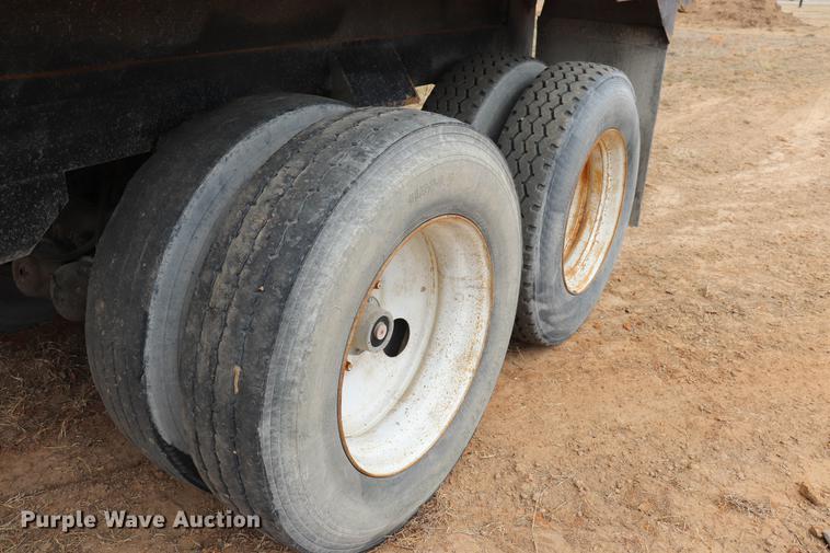 image for item EJ9750 1999 Dump Rite DR26 end dump trailer