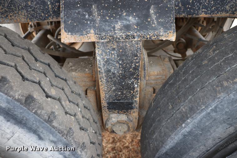 image for item EJ9750 1999 Dump Rite DR26 end dump trailer