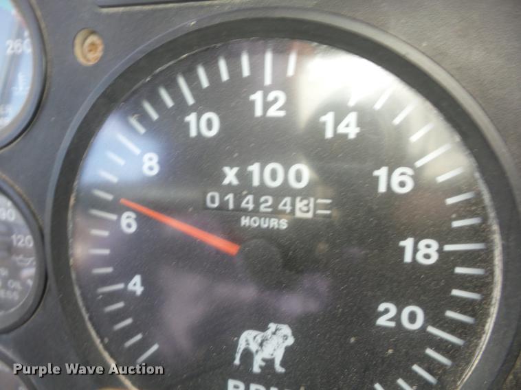 image for item J8537 1991 Mack CH613 truck cab and chassis