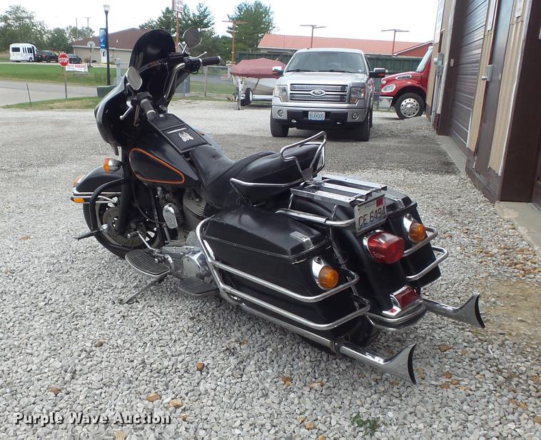 image for item CC9658 1984 Harley Davidson FLT Classic motorcycle