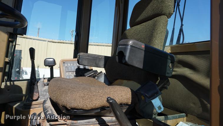 image for item DB0441 1994 Caterpillar 918F wheel loader