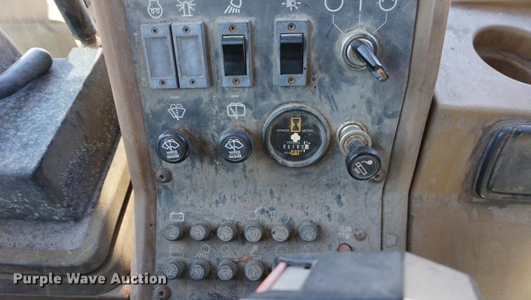 image for item DB0441 1994 Caterpillar 918F wheel loader