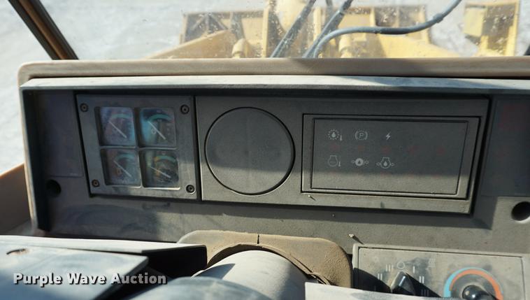 image for item DB0441 1994 Caterpillar 918F wheel loader