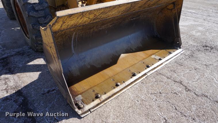 image for item DB0441 1994 Caterpillar 918F wheel loader