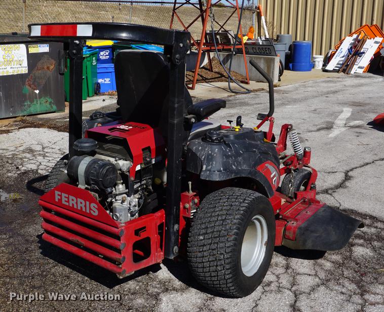 image for item DB0475 2006 Ferris IS3100Z ZTR lawn mower