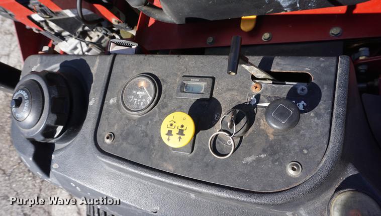 image for item DB0475 2006 Ferris IS3100Z ZTR lawn mower