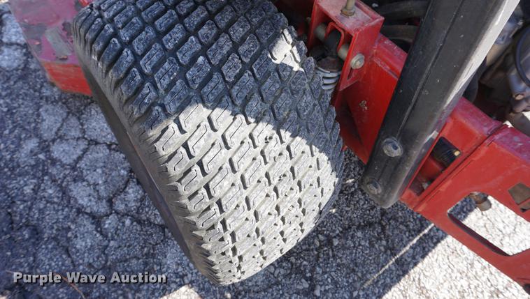 image for item DB0475 2006 Ferris IS3100Z ZTR lawn mower