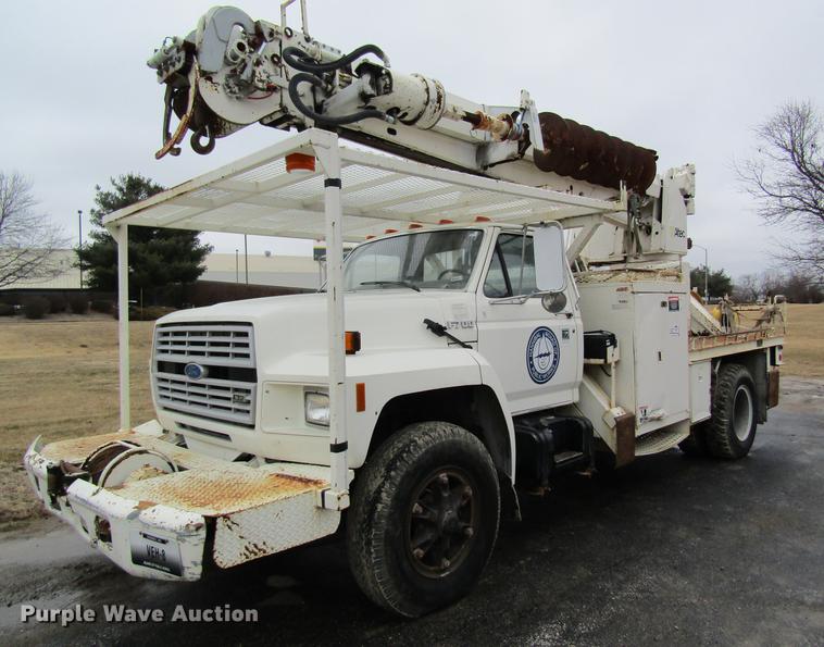 image for item DB5922 1993 Ford F700 digger derrick truck