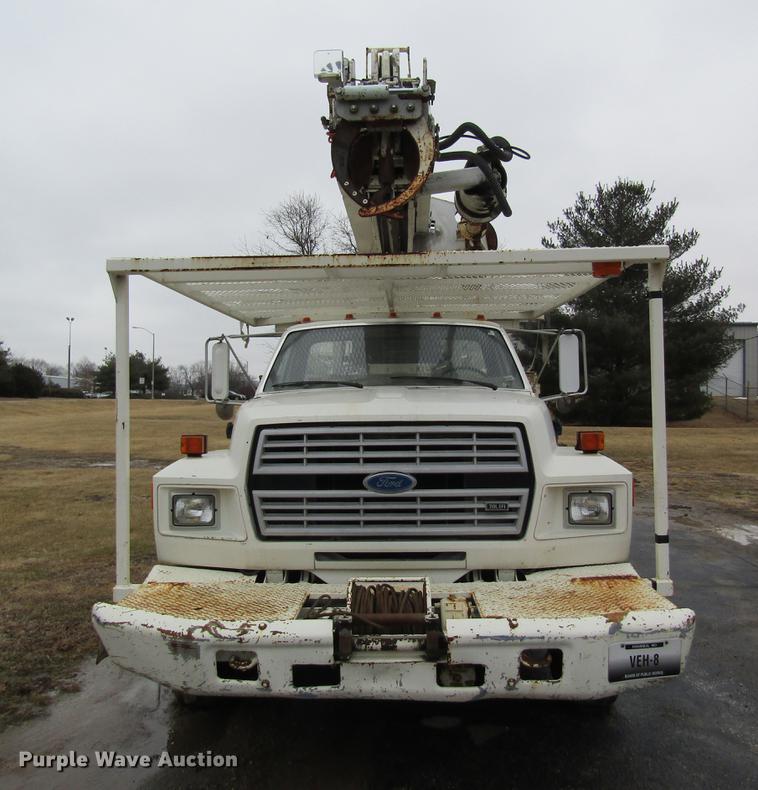 image for item DB5922 1993 Ford F700 digger derrick truck