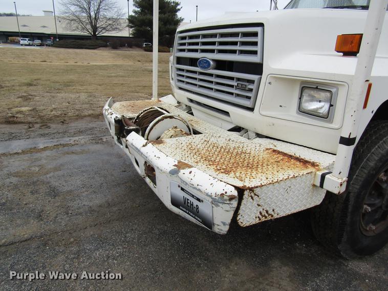 image for item DB5922 1993 Ford F700 digger derrick truck