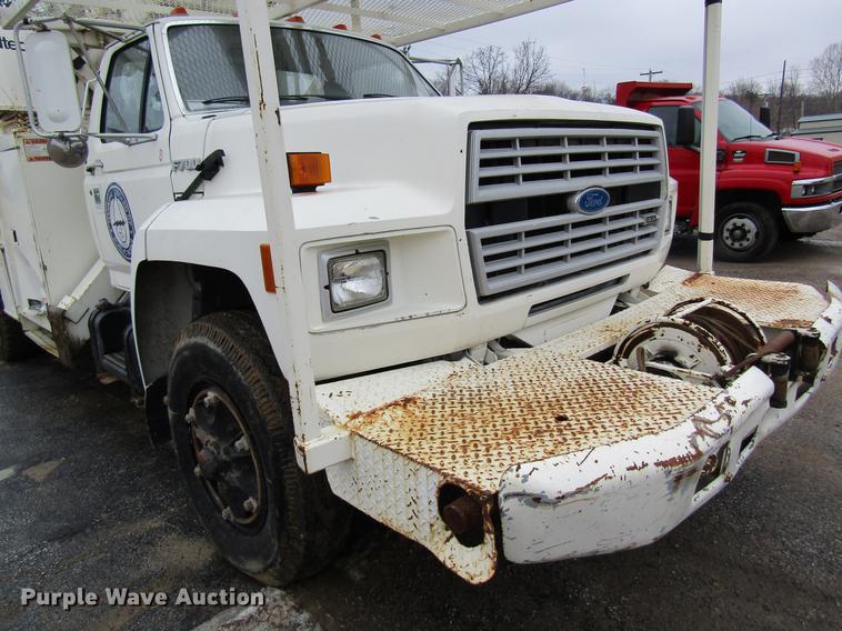 image for item DB5922 1993 Ford F700 digger derrick truck