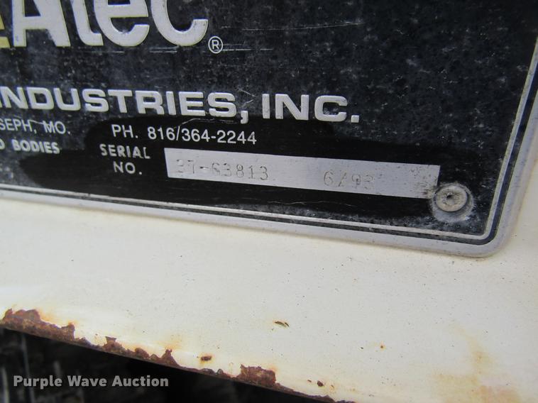 image for item DB5922 1993 Ford F700 digger derrick truck