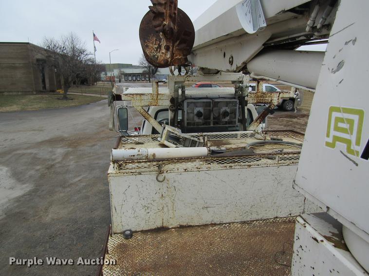 image for item DB5922 1993 Ford F700 digger derrick truck