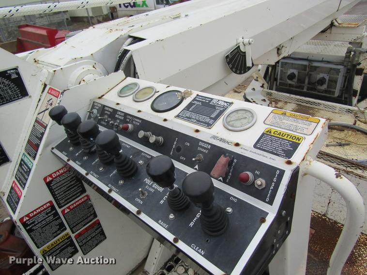 image for item DB5922 1993 Ford F700 digger derrick truck