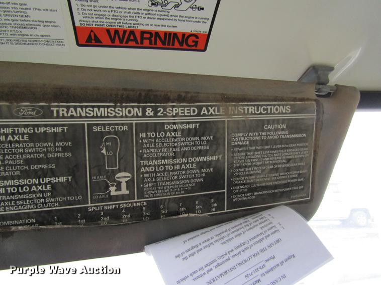 image for item DB5922 1993 Ford F700 digger derrick truck