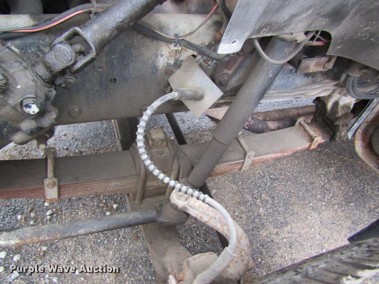 image for item DB5922 1993 Ford F700 digger derrick truck