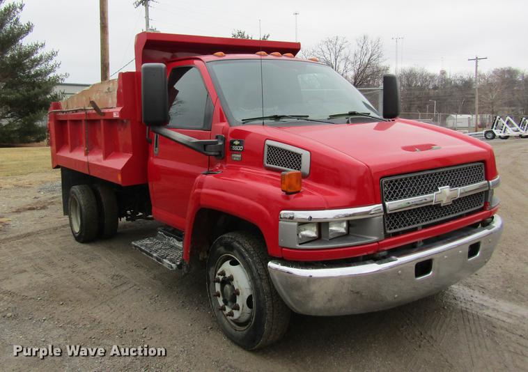 image for item DB5923 2006 Chevrolet C5500 dump truck
