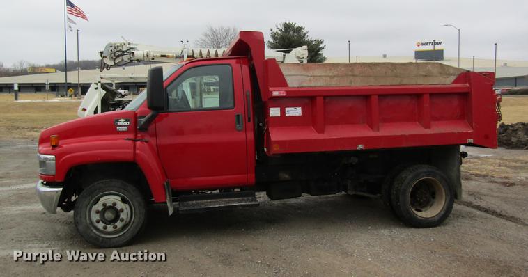 image for item DB5923 2006 Chevrolet C5500 dump truck