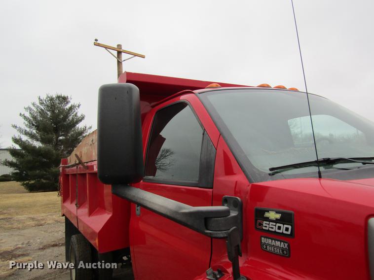 image for item DB5923 2006 Chevrolet C5500 dump truck