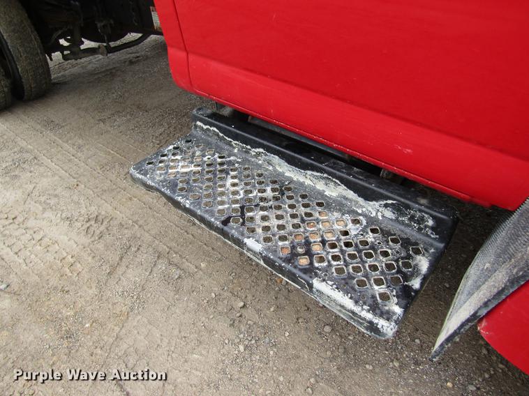 image for item DB5923 2006 Chevrolet C5500 dump truck