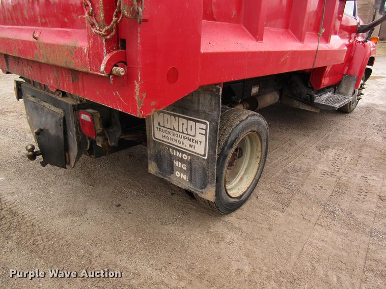 image for item DB5923 2006 Chevrolet C5500 dump truck