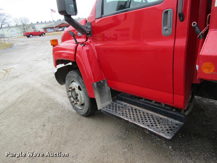 image for item DB5923 2006 Chevrolet C5500 dump truck