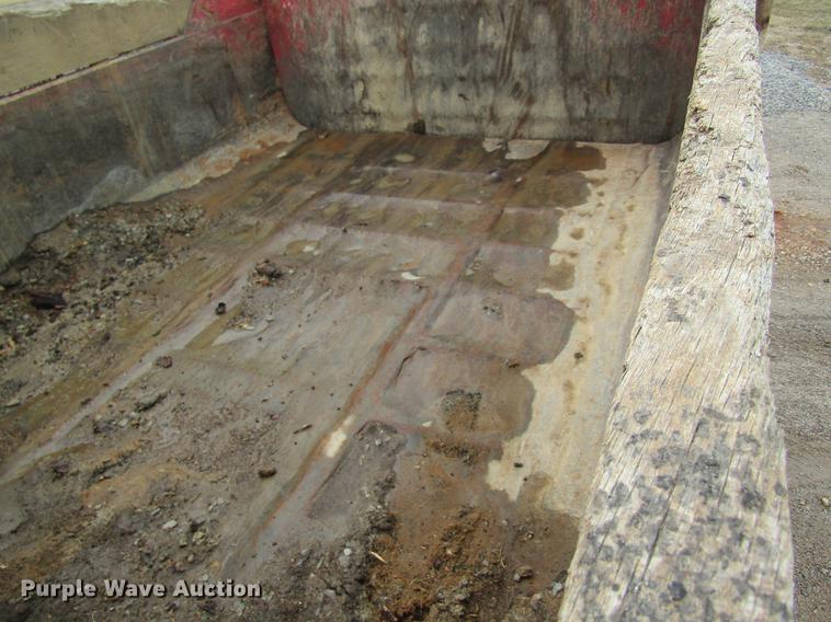 image for item DB5923 2006 Chevrolet C5500 dump truck