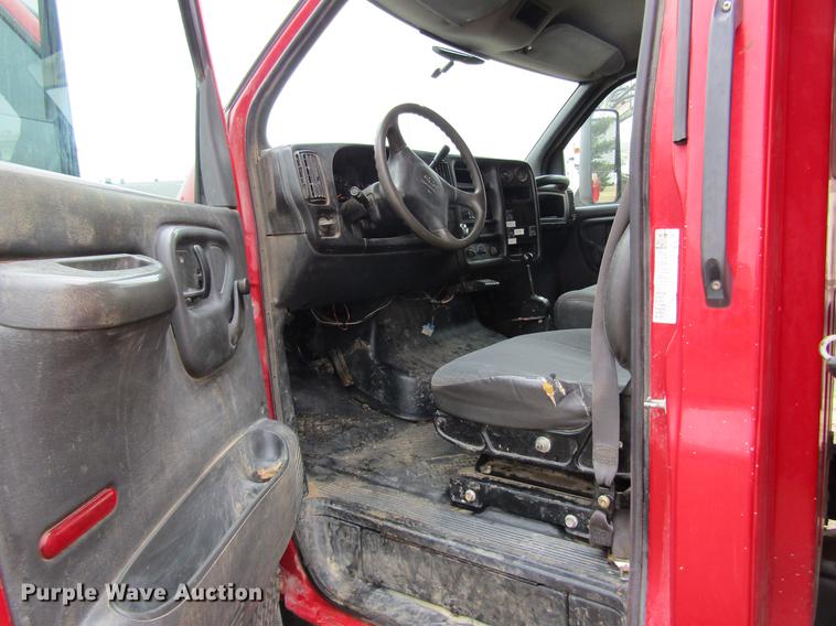 image for item DB5923 2006 Chevrolet C5500 dump truck