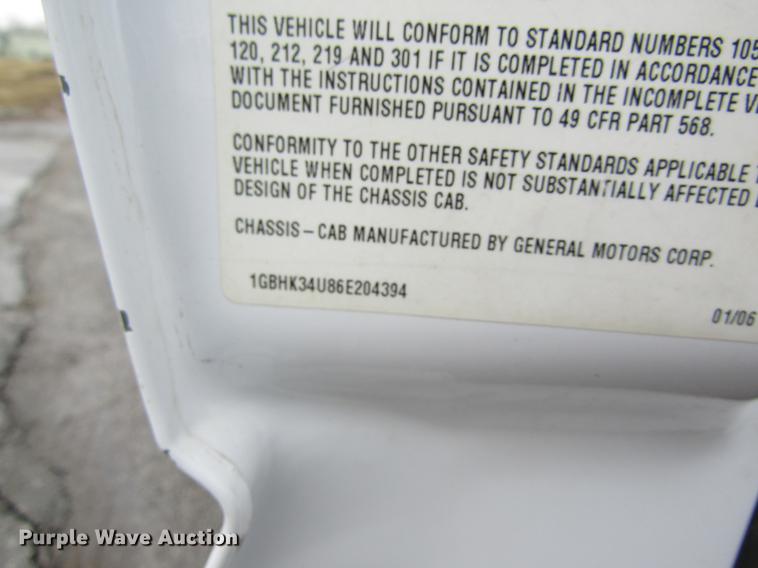 image for item DB5924 2006 Chevrolet Silverado 3500 utility bed pickup truck