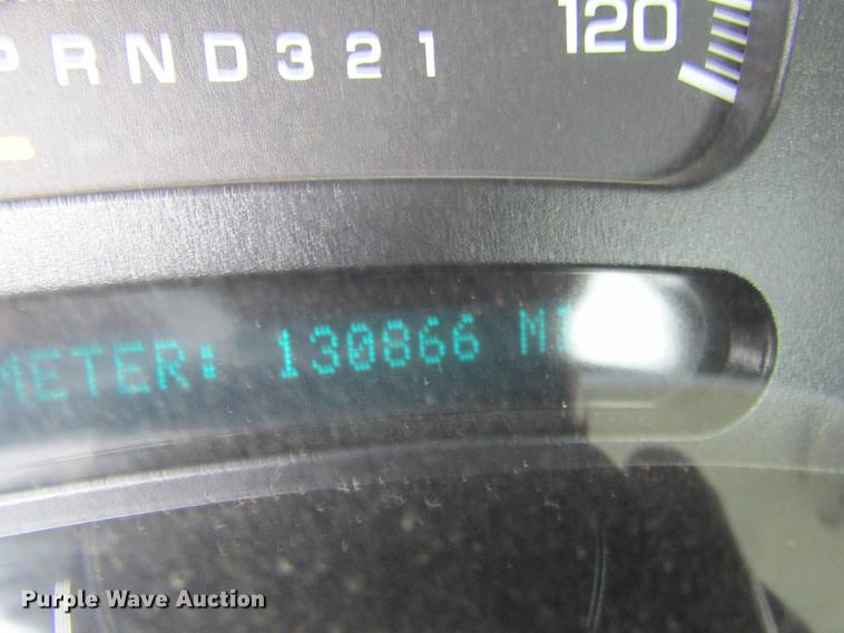 image for item DB5924 2006 Chevrolet Silverado 3500 utility bed pickup truck