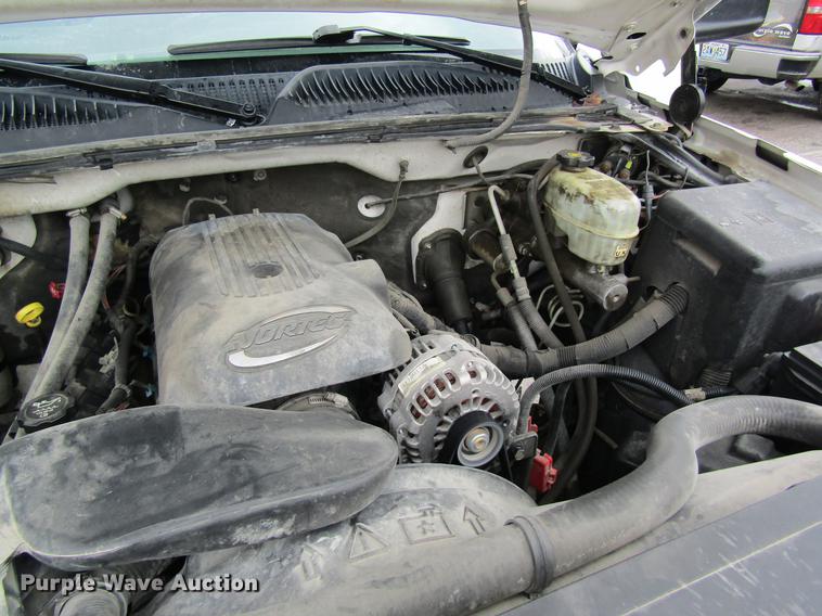 image for item DB5924 2006 Chevrolet Silverado 3500 utility bed pickup truck