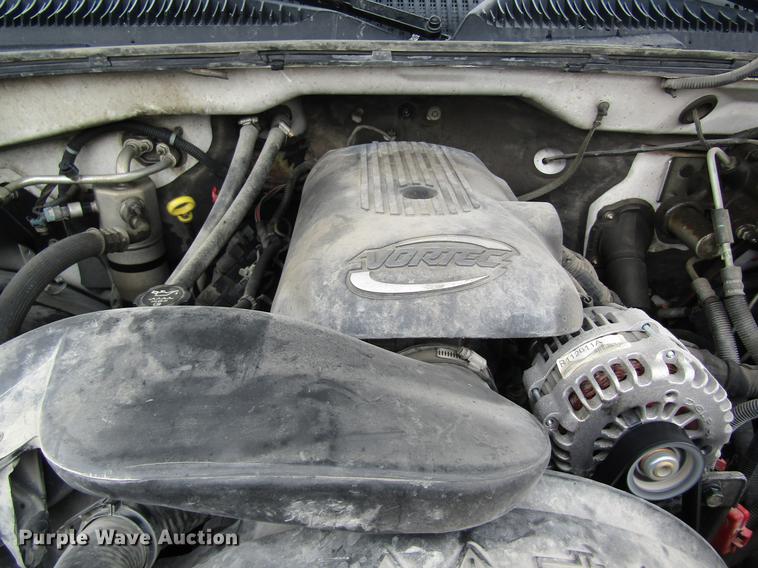 image for item DB5924 2006 Chevrolet Silverado 3500 utility bed pickup truck